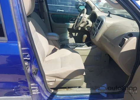 2005 Ford Escape Xlt из США, поврежденный, VIN 1FMYU93125KC91964